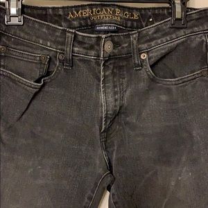 American Eagle men’s jeans
